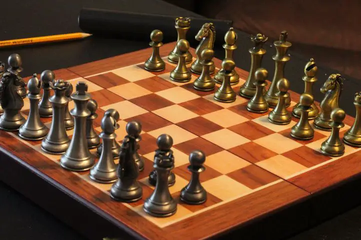 juegos-de-mesa-en-ceramica-tutorial-paso-a-paso-ajedrez.jpg