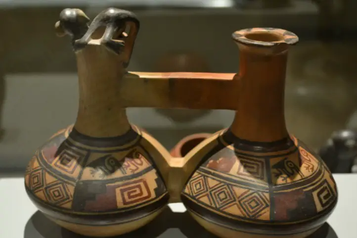 Vasijas de cerámica Chimú